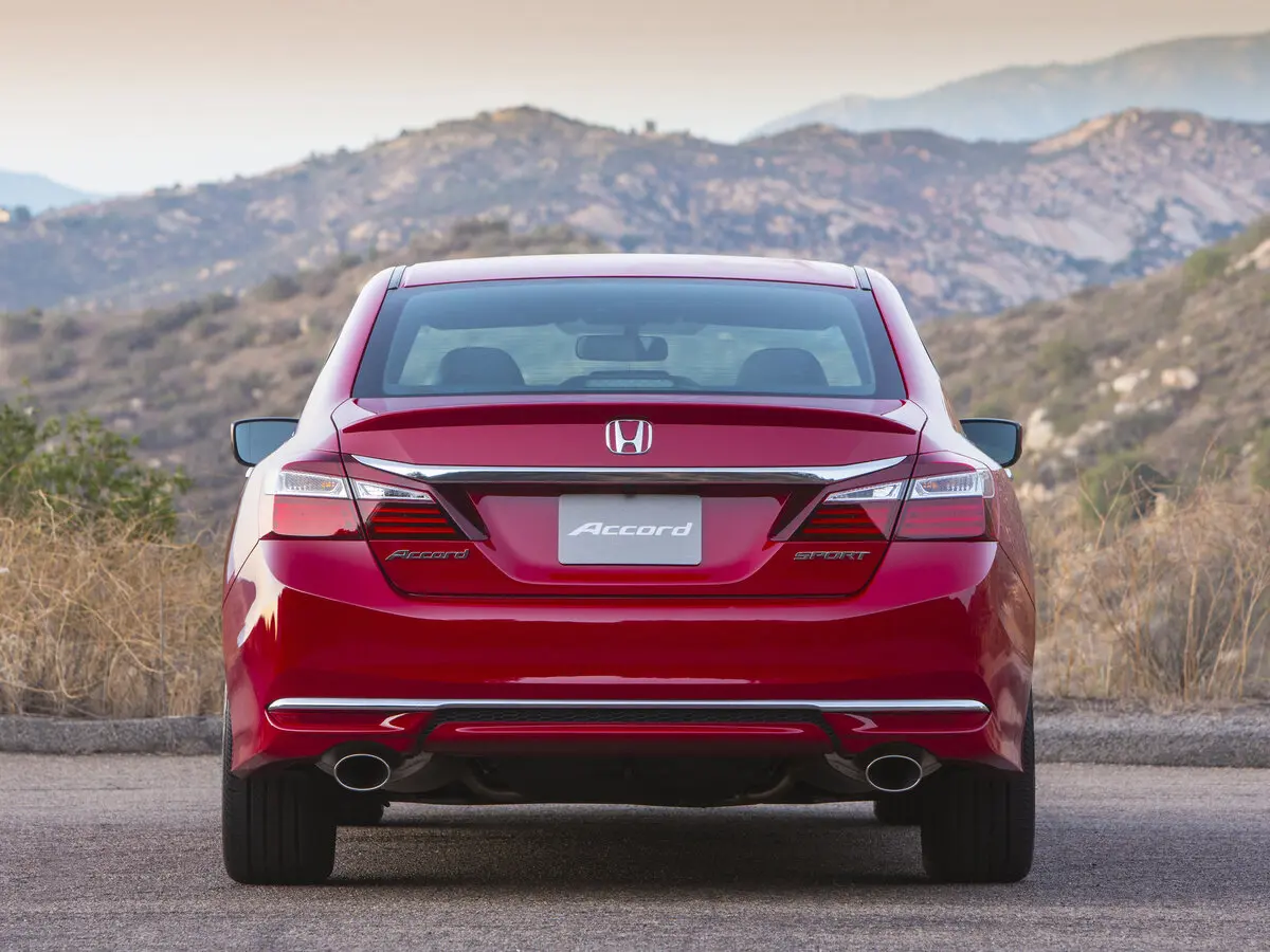Honda Accord IX Рестайлинг Седан — фото 4