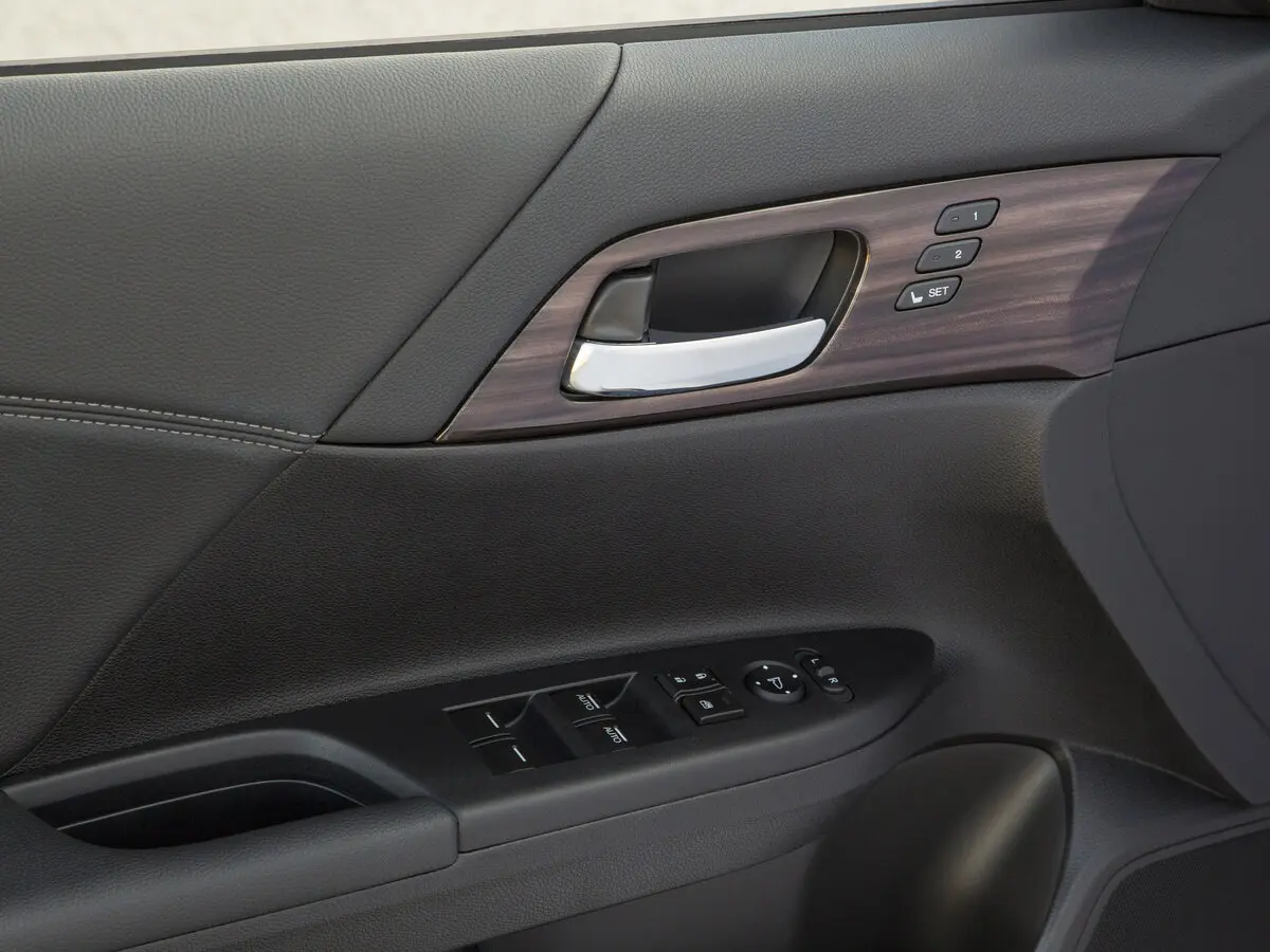 Honda Accord IX Рестайлинг Седан — фото 11