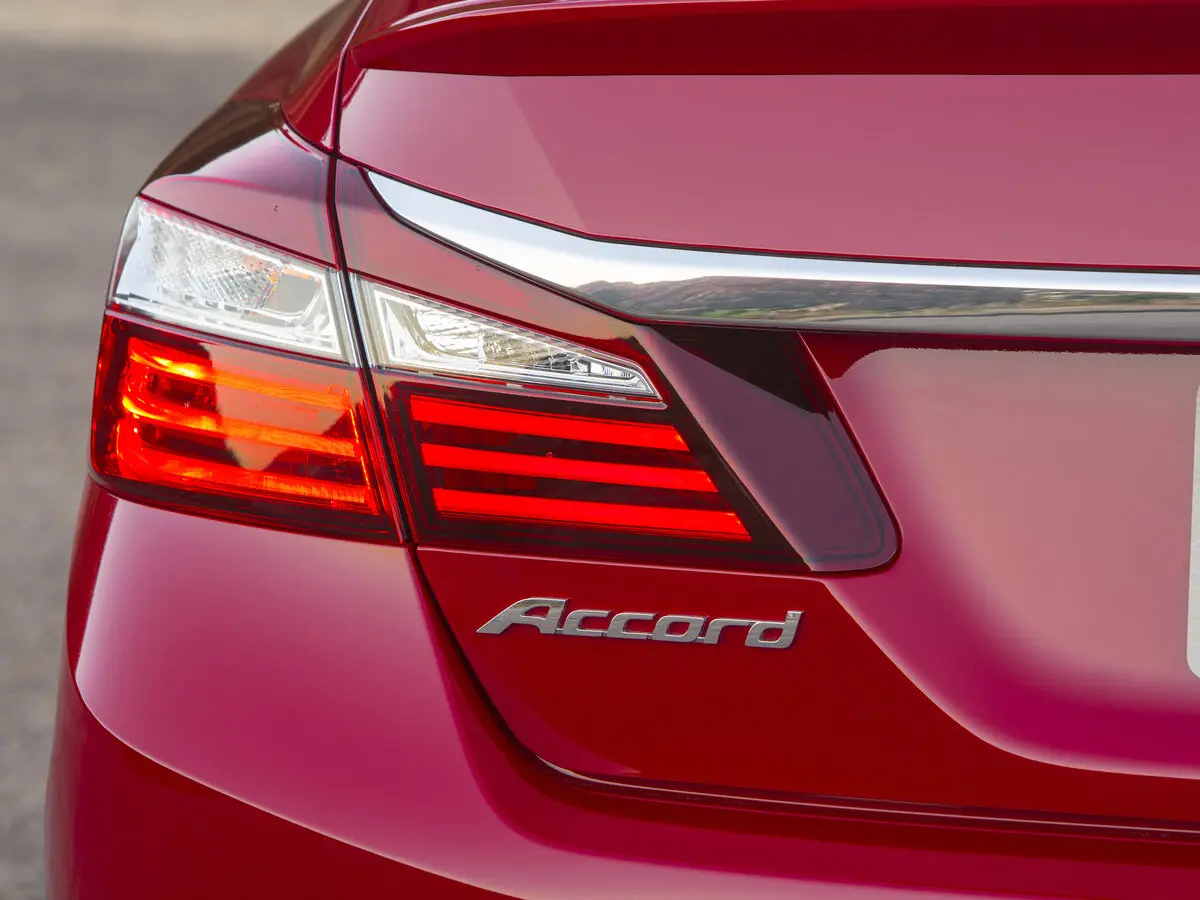 Honda Accord IX Рестайлинг Седан — фото 15