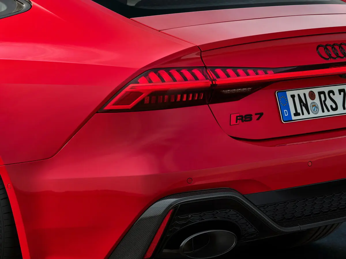 Audi RS 7 II (4K) Лифтбек — сүрөт 15
