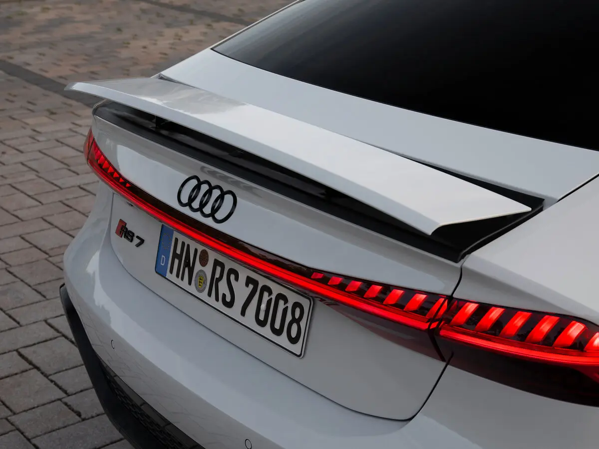 Audi RS 7 II (4K) Лифтбек — сүрөт 17
