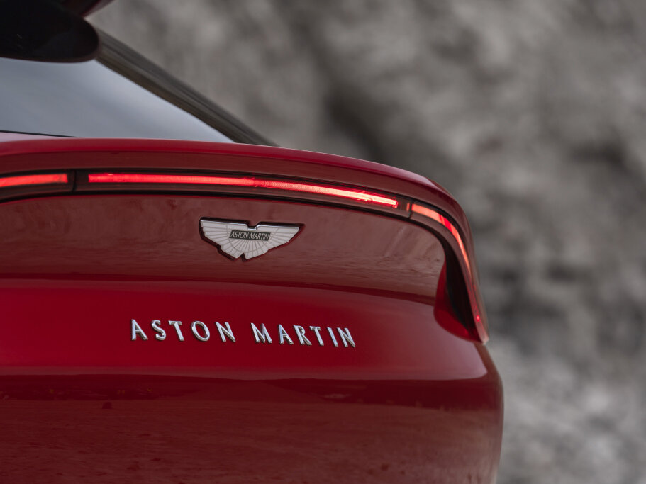 Aston Martin DBX I Внедорожник 5 дв. — фото 14