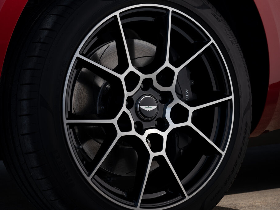 Aston Martin DBX I Внедорожник 5 дв. — фото 16