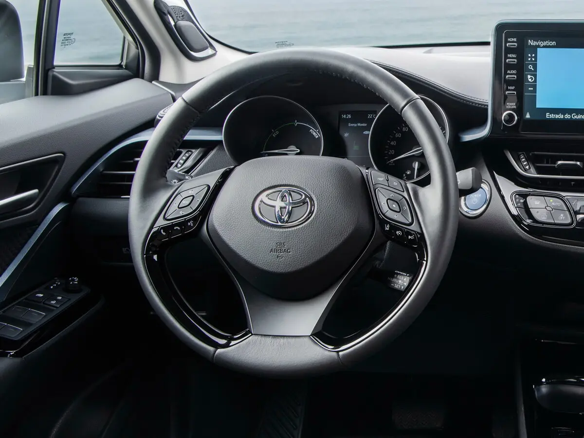 Toyota C-HR I Рестайлинг Внедорожник 5 дв. — сүрөт 8