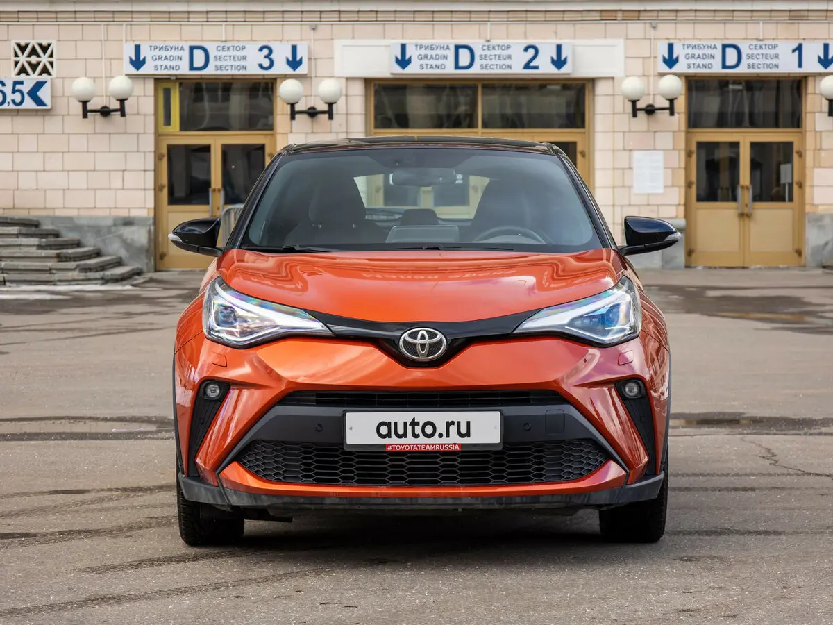Toyota C-HR I Рестайлинг Внедорожник 5 дв. — сүрөт 19