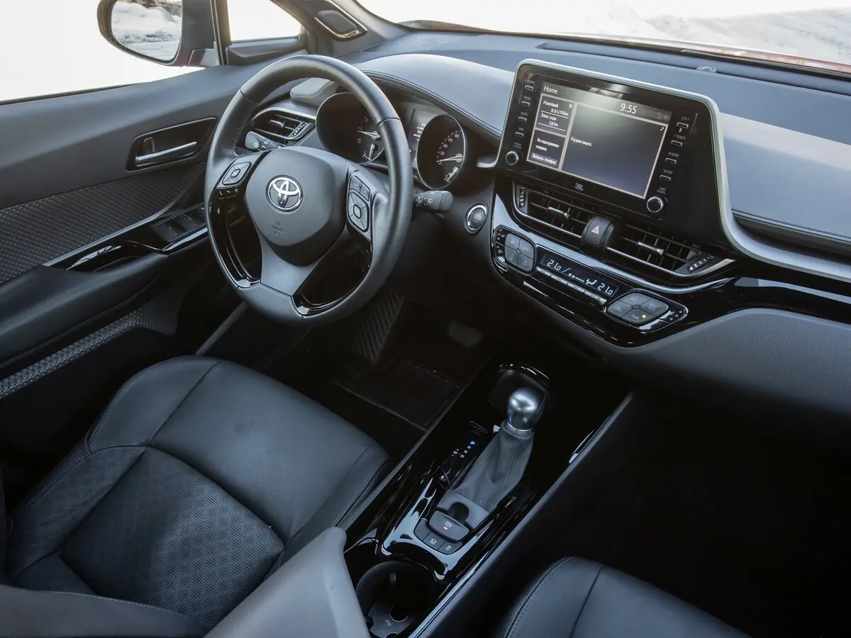 Toyota C-HR I Рестайлинг Внедорожник 5 дв. — сүрөт 23