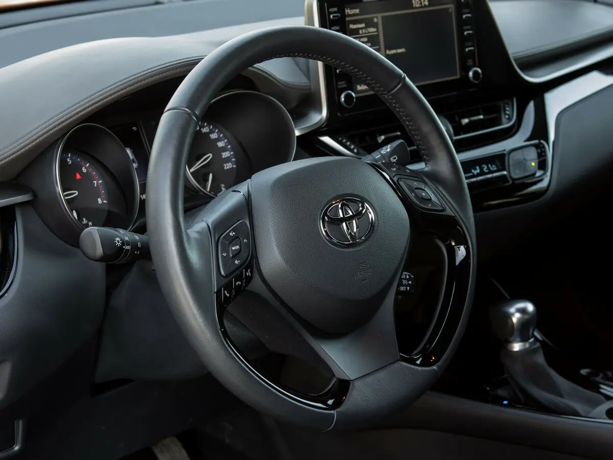 Toyota C-HR I Рестайлинг Внедорожник 5 дв. — сүрөт 26