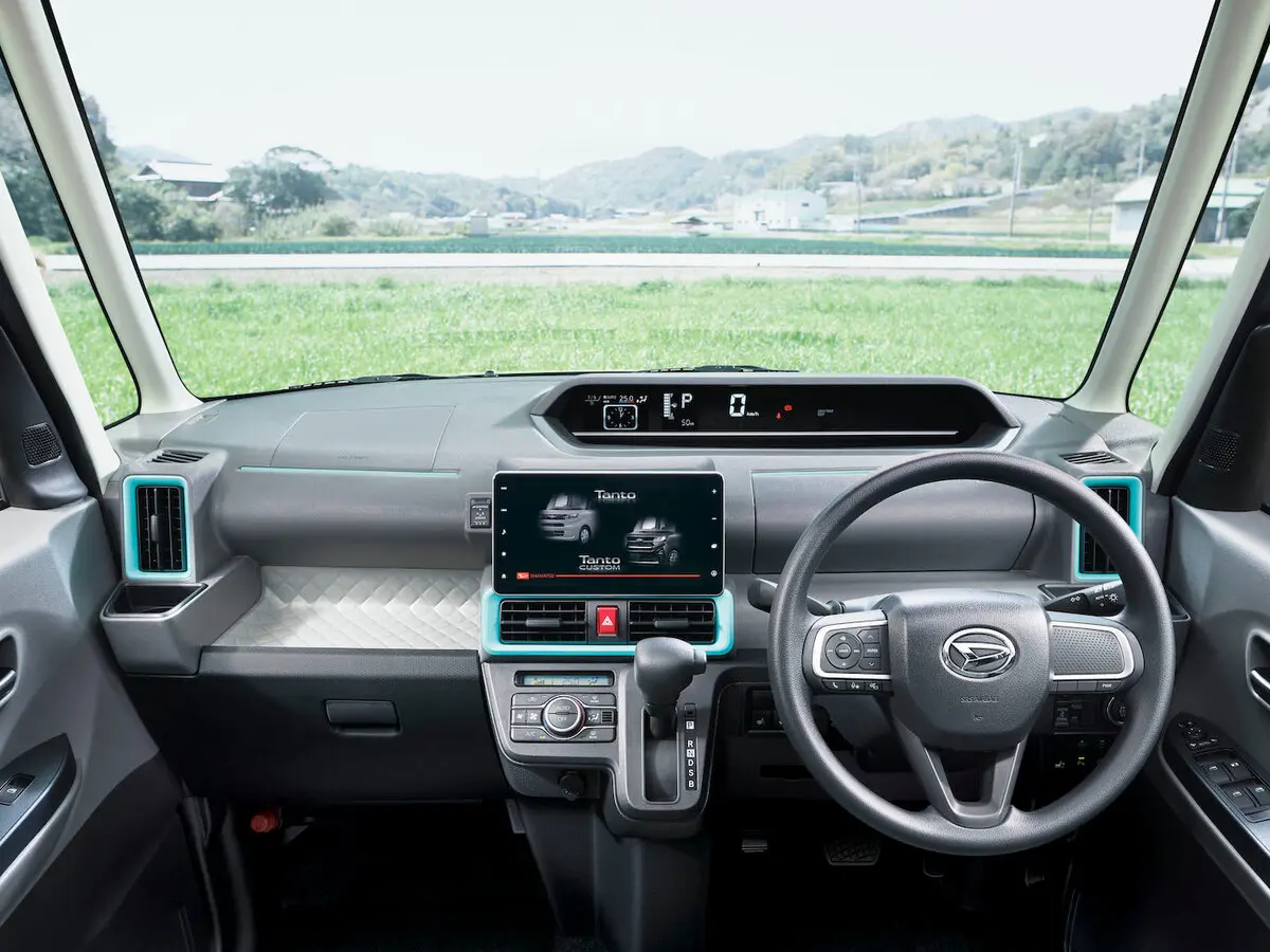 Daihatsu Tanto IV Микровэн — сүрөт 3