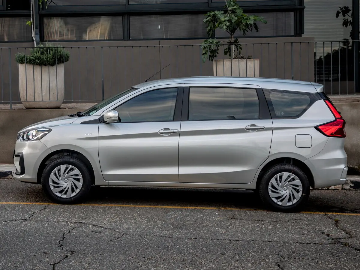 Suzuki Ertiga II Компактвэн — сүрөт 2