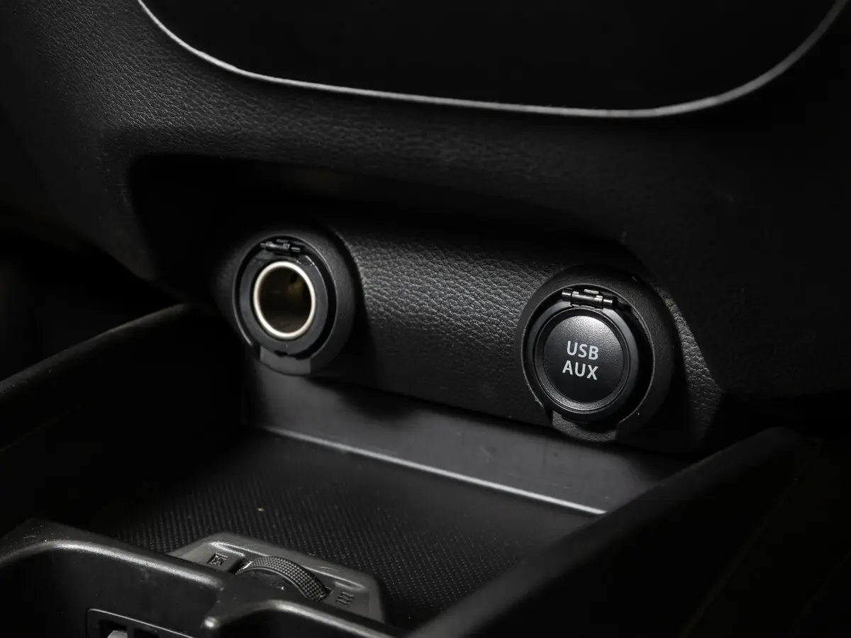 Suzuki Ertiga II Компактвэн — сүрөт 30