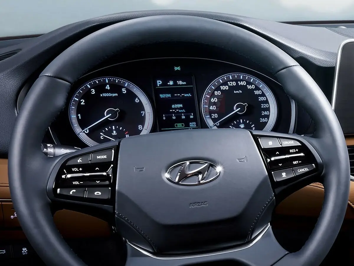 Hyundai Azera III Седан — сүрөт 6