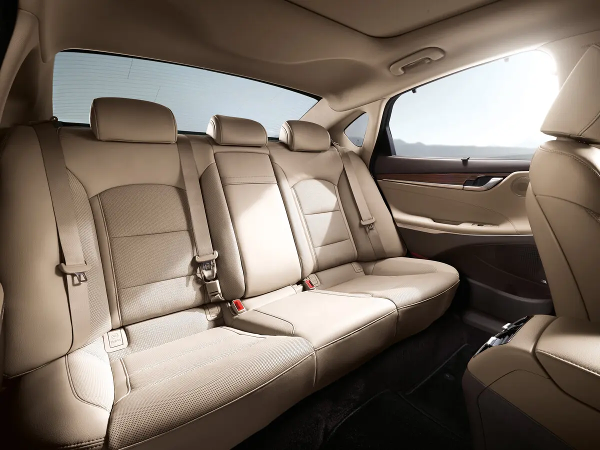 Hyundai Azera III Седан — сүрөт 9