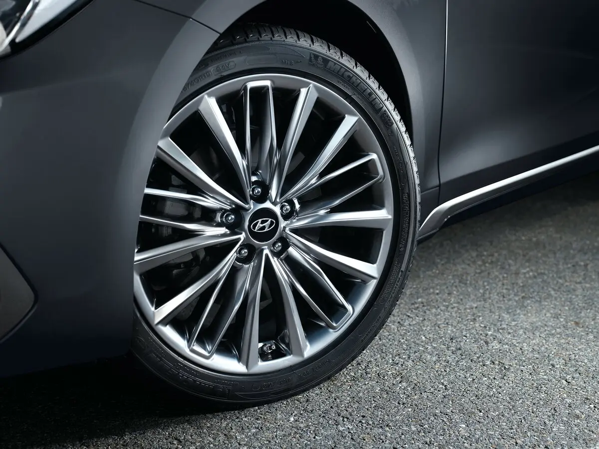 Hyundai Azera III Седан — сүрөт 14