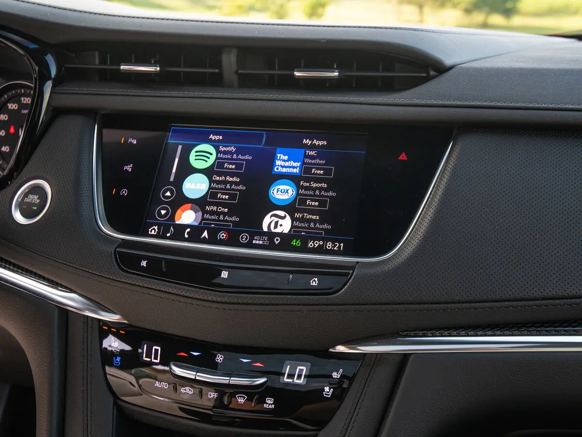 Cadillac XT5 I Рестайлинг Внедорожник 5 дв. — сүрөт 11