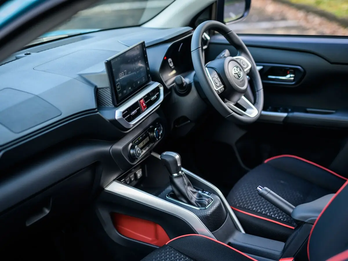 Toyota Raize I Внедорожник 5 дв. — фото 7