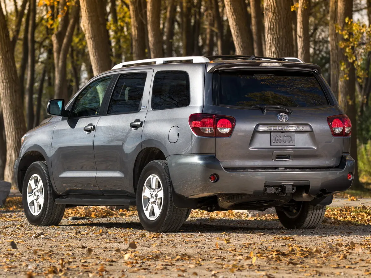 Toyota Sequoia II Рестайлинг Внедорожник 5 дв. — фото 5