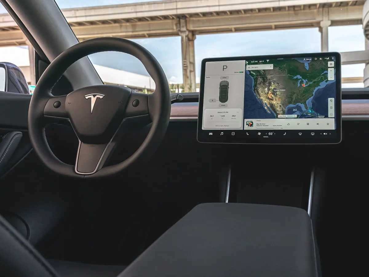 Tesla Model Y I Внедорожник 5 дв. — фото 6