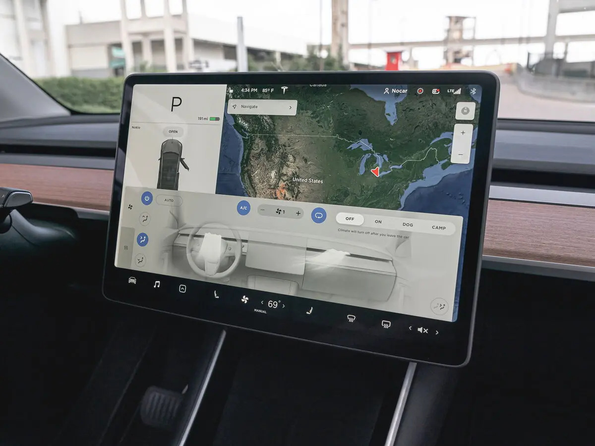 Tesla Model Y I Внедорожник 5 дв. — фото 8