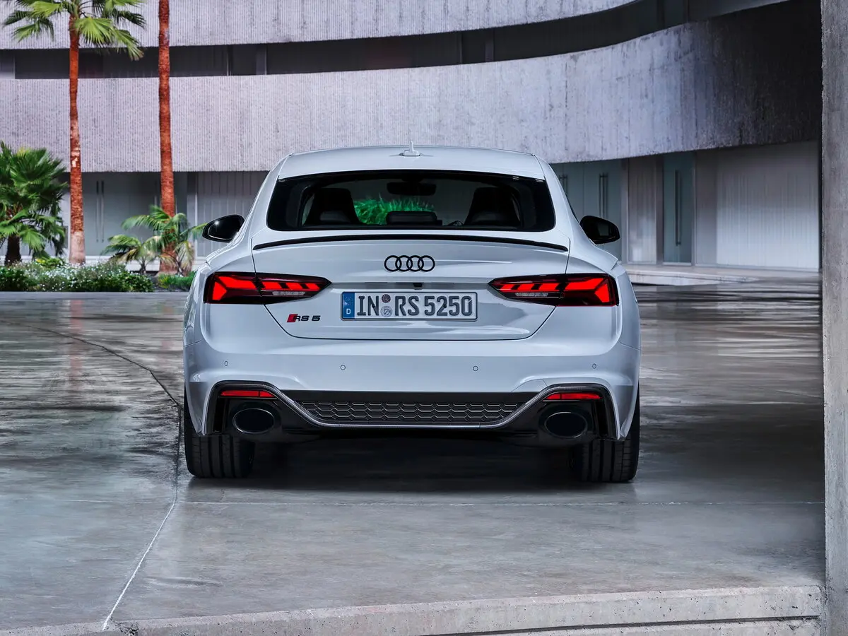 Audi RS 5 II (F5) Рестайлинг Лифтбек Sportback — сүрөт 4