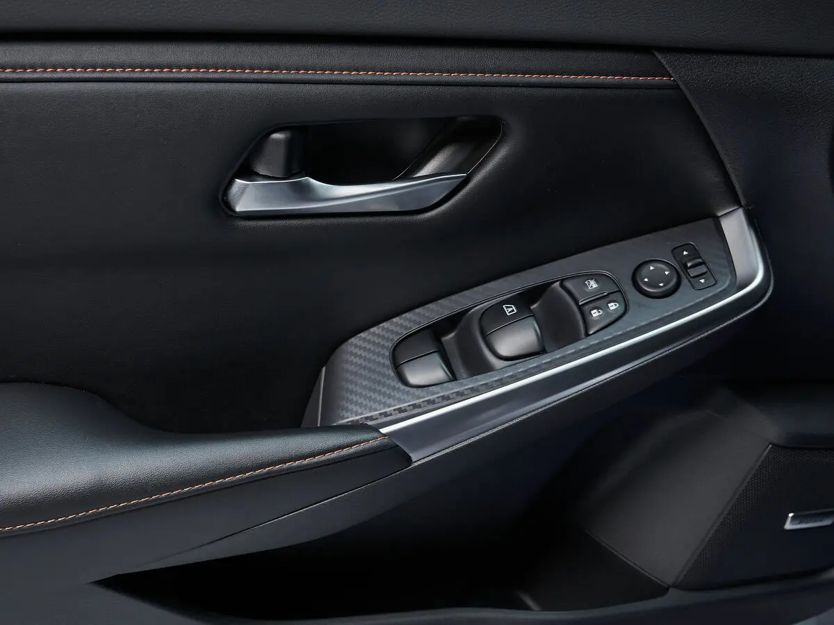 Nissan Sentra VIII (B18) Седан — сүрөт 12