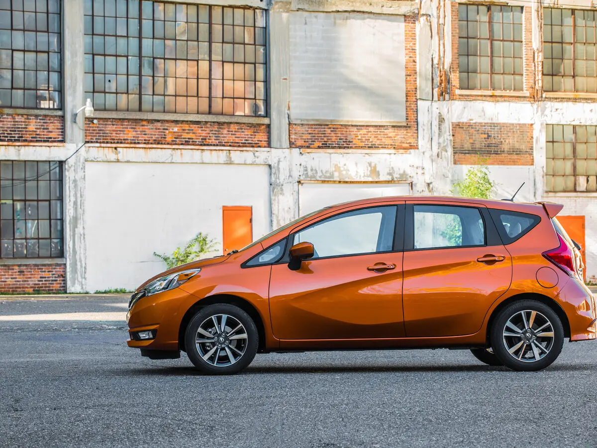 Nissan Note II Рестайлинг Хэтчбек 5 дв. — photo 2