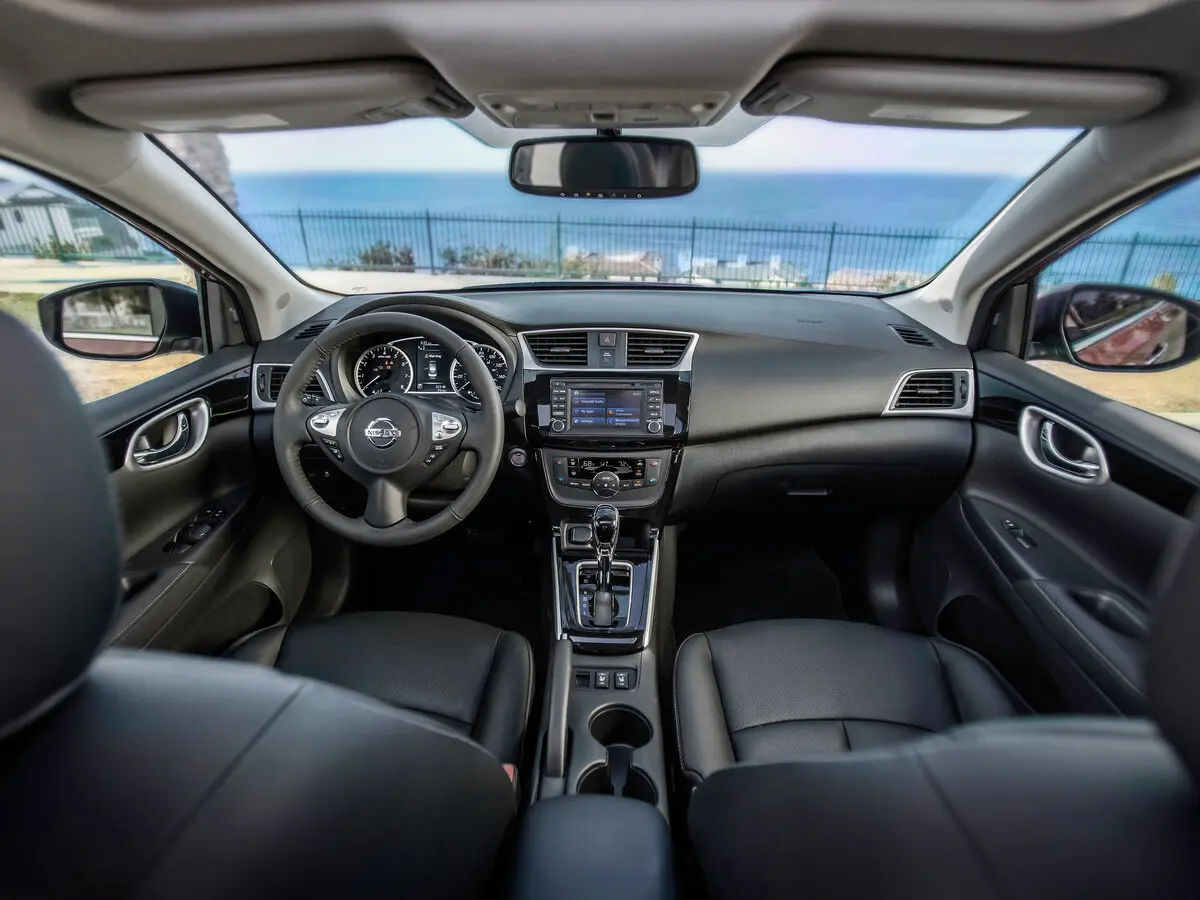 Nissan Sentra VII (B17) Рестайлинг Седан — сүрөт 6