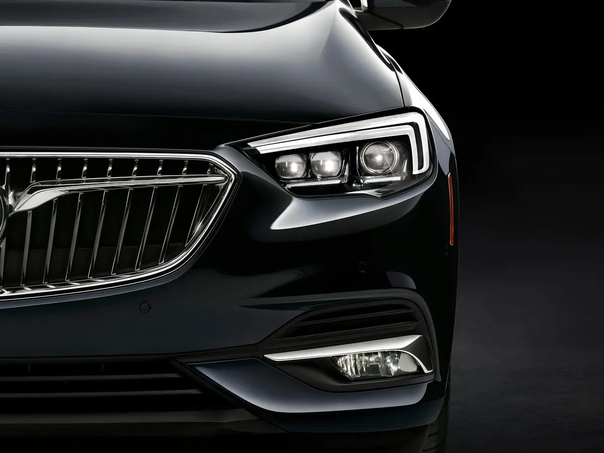 Buick Regal VI Лифтбек — сүрөт 10