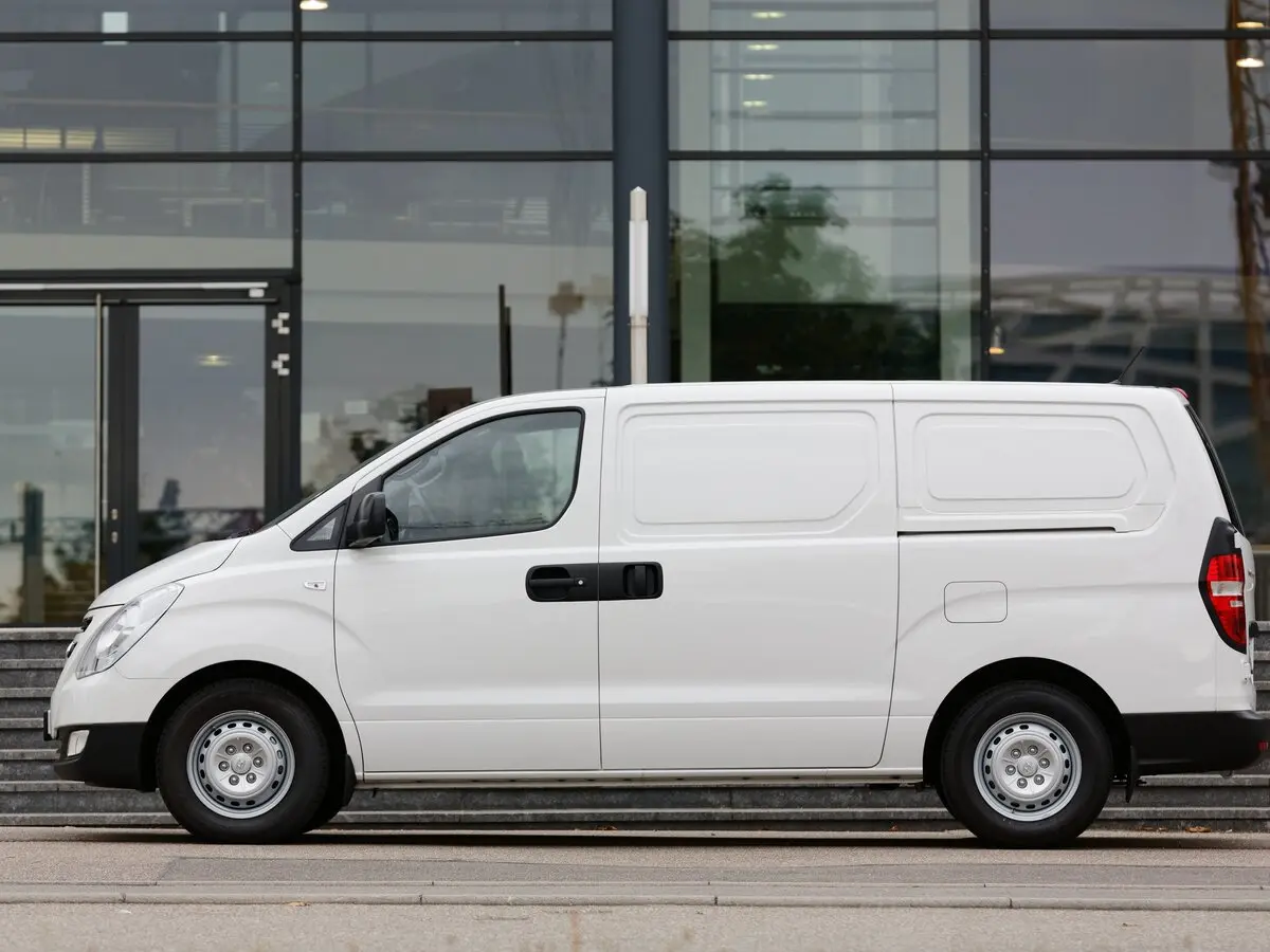 Hyundai H-1 II Рестайлинг Фургон — фото 2