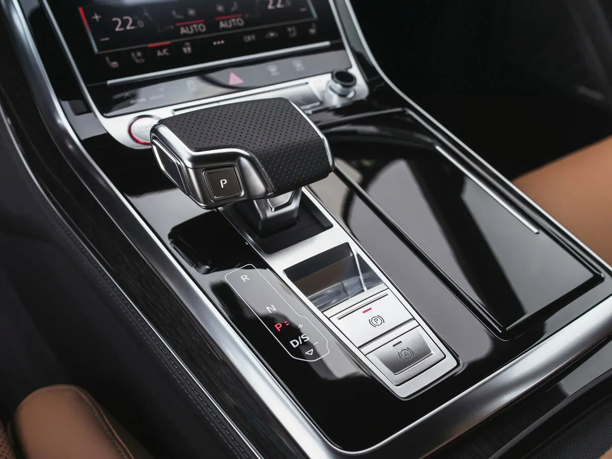 Audi RS Q8 I Внедорожник 5 дв. — сүрөт 11