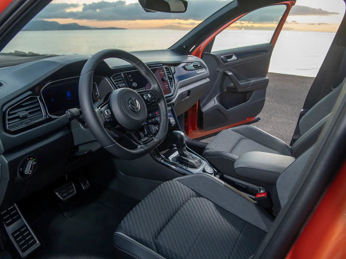 Volkswagen T-Roc R I Внедорожник 5 дв. — фото 8