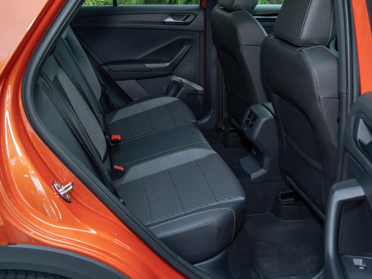 Volkswagen T-Roc R I Внедорожник 5 дв. — фото 10