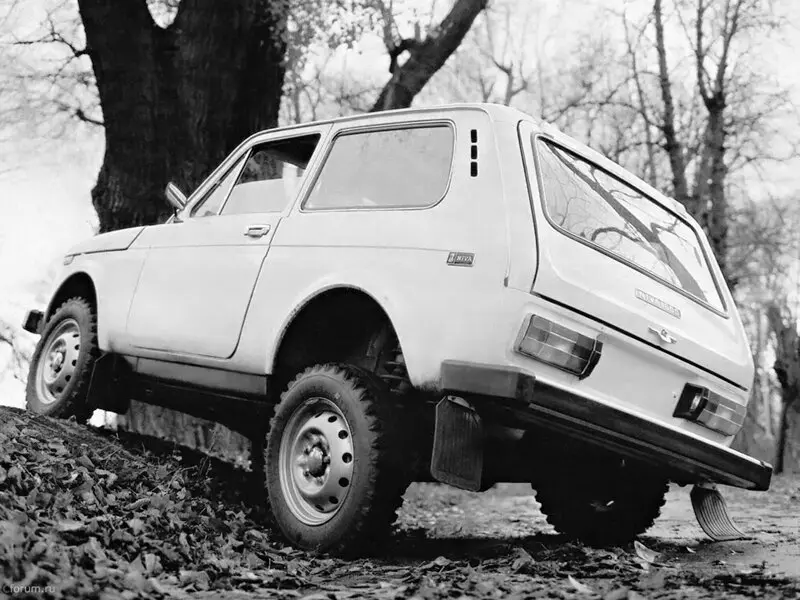 Lada (ВАЗ) 2121 (4x4) I Внедорожник 3 дв. — 照片 5