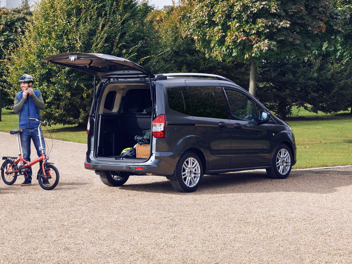 Ford Tourneo Courier I Рестайлинг Компактвэн — фото 5