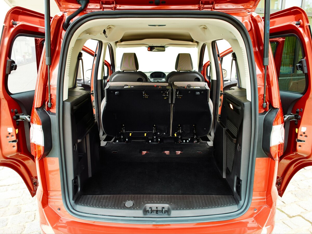 Ford Tourneo Courier I Рестайлинг Компактвэн — фото 12