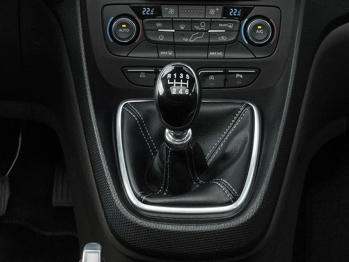 Ford Tourneo Connect II Рестайлинг Компактвэн Grand — photo 12