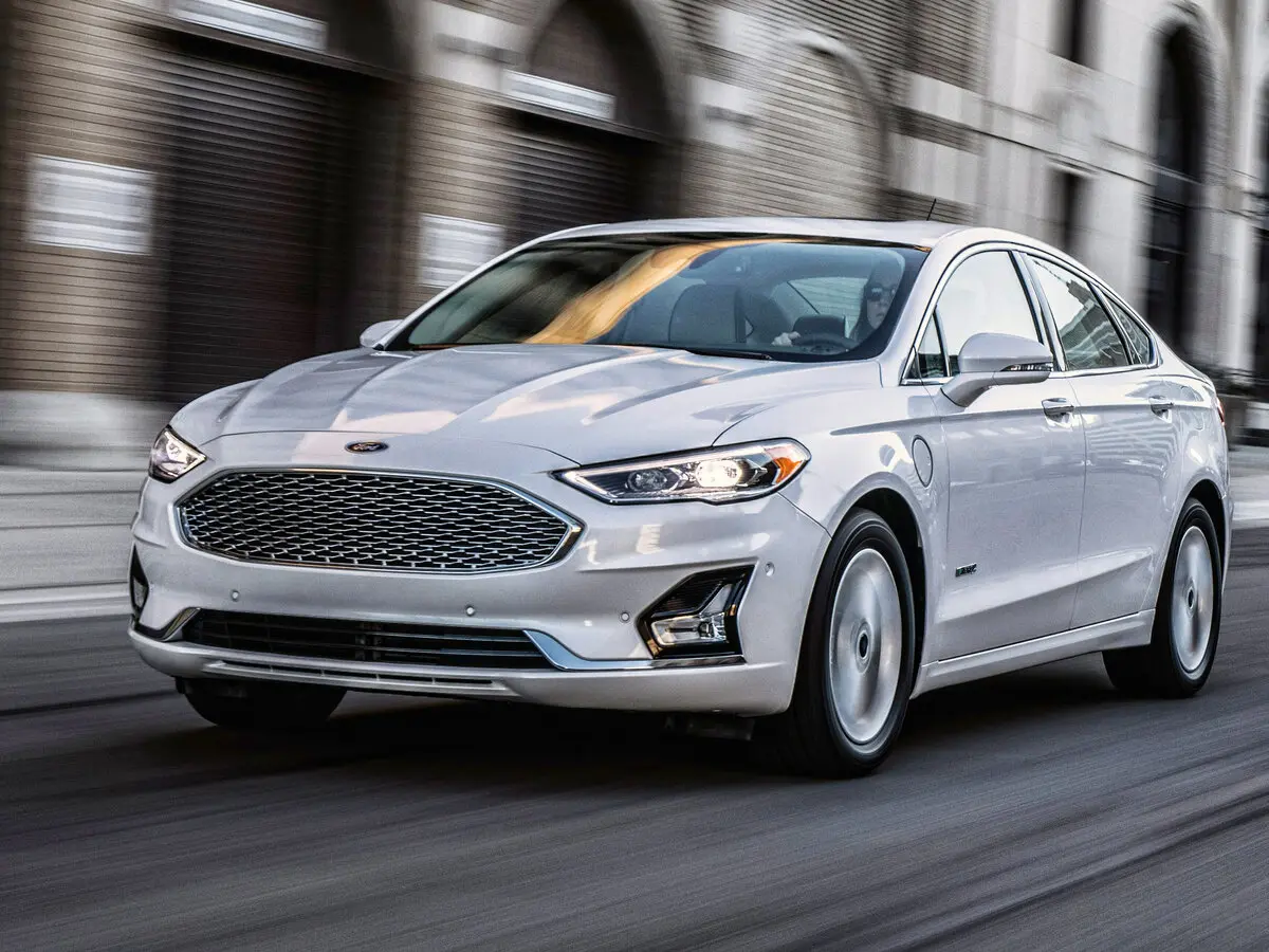 Ford Mondeo V Рестайлинг Седан — фото 2