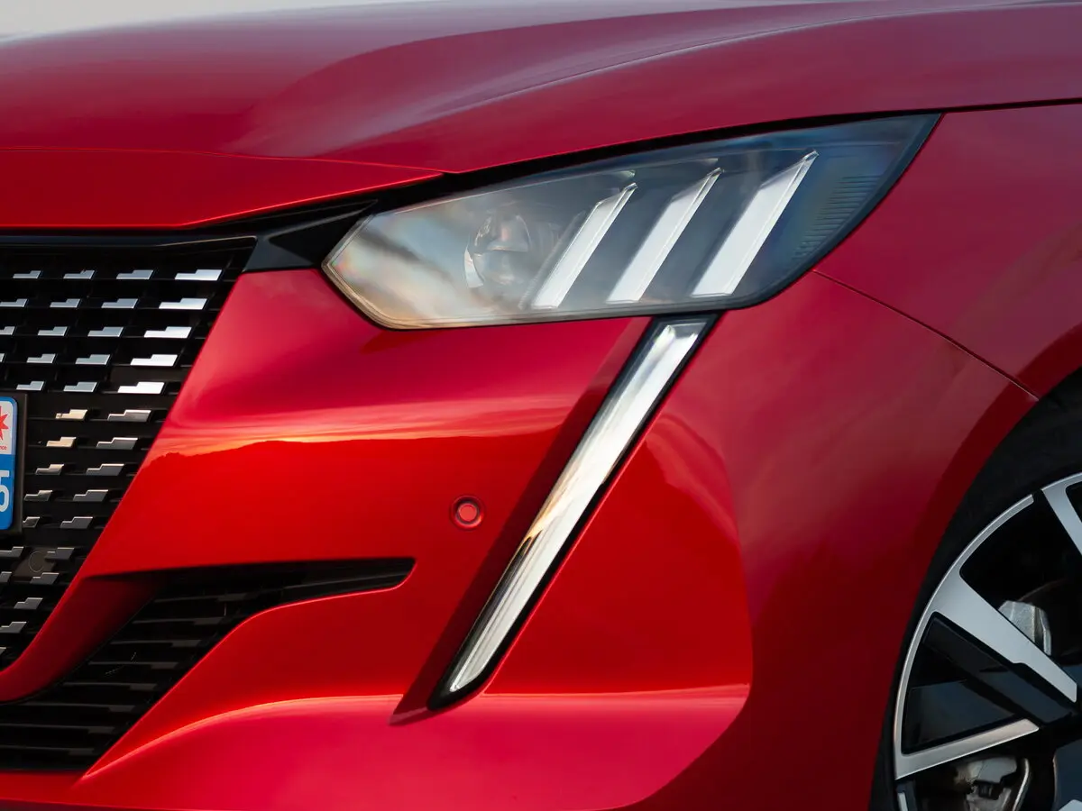 Peugeot 208 II Хэтчбек 5 дв. — сүрөт 14
