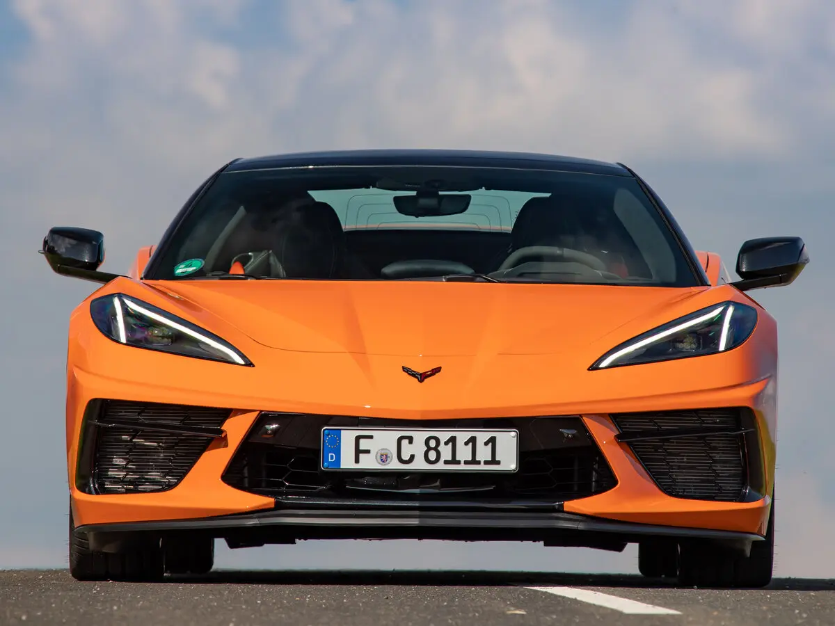 Chevrolet Corvette C8 Кабриолет — сүрөт 3