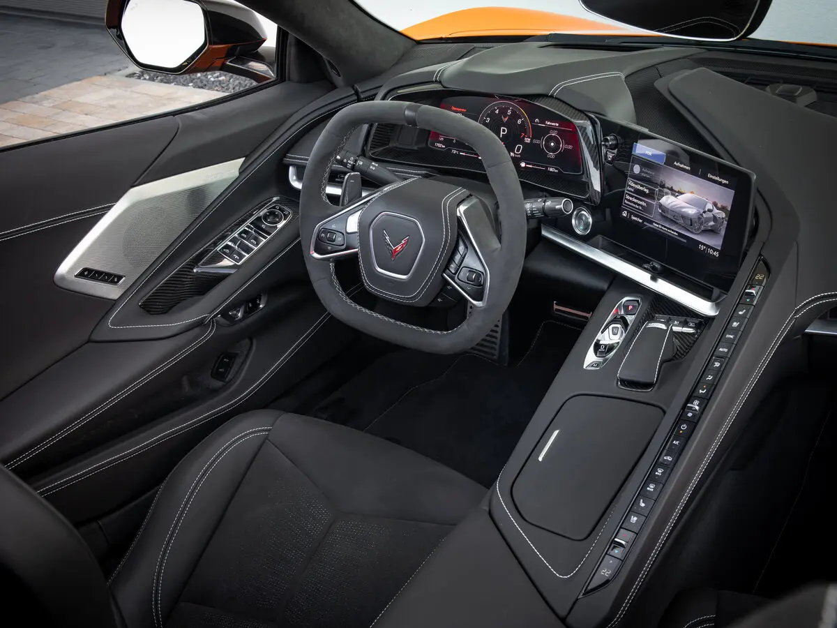 Chevrolet Corvette C8 Кабриолет — сүрөт 7