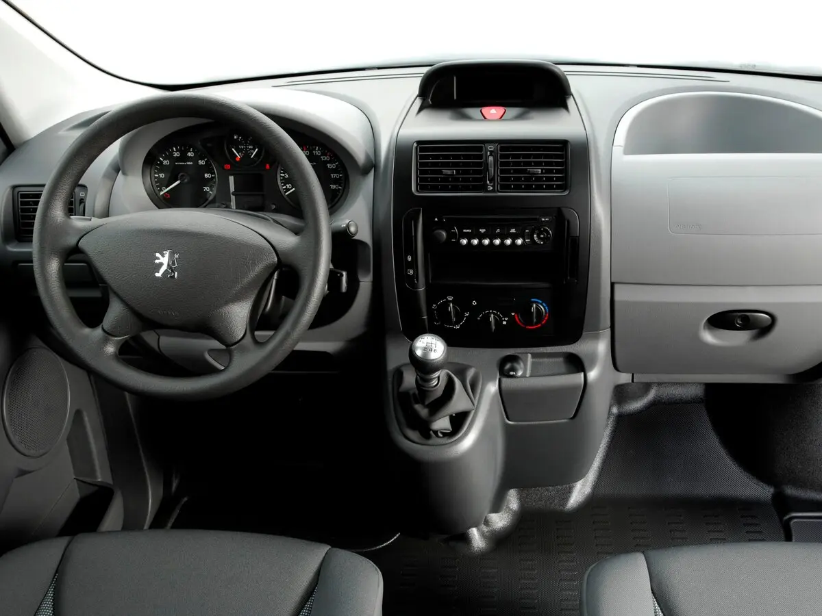 Peugeot Expert II Фургон — сүрөт 5
