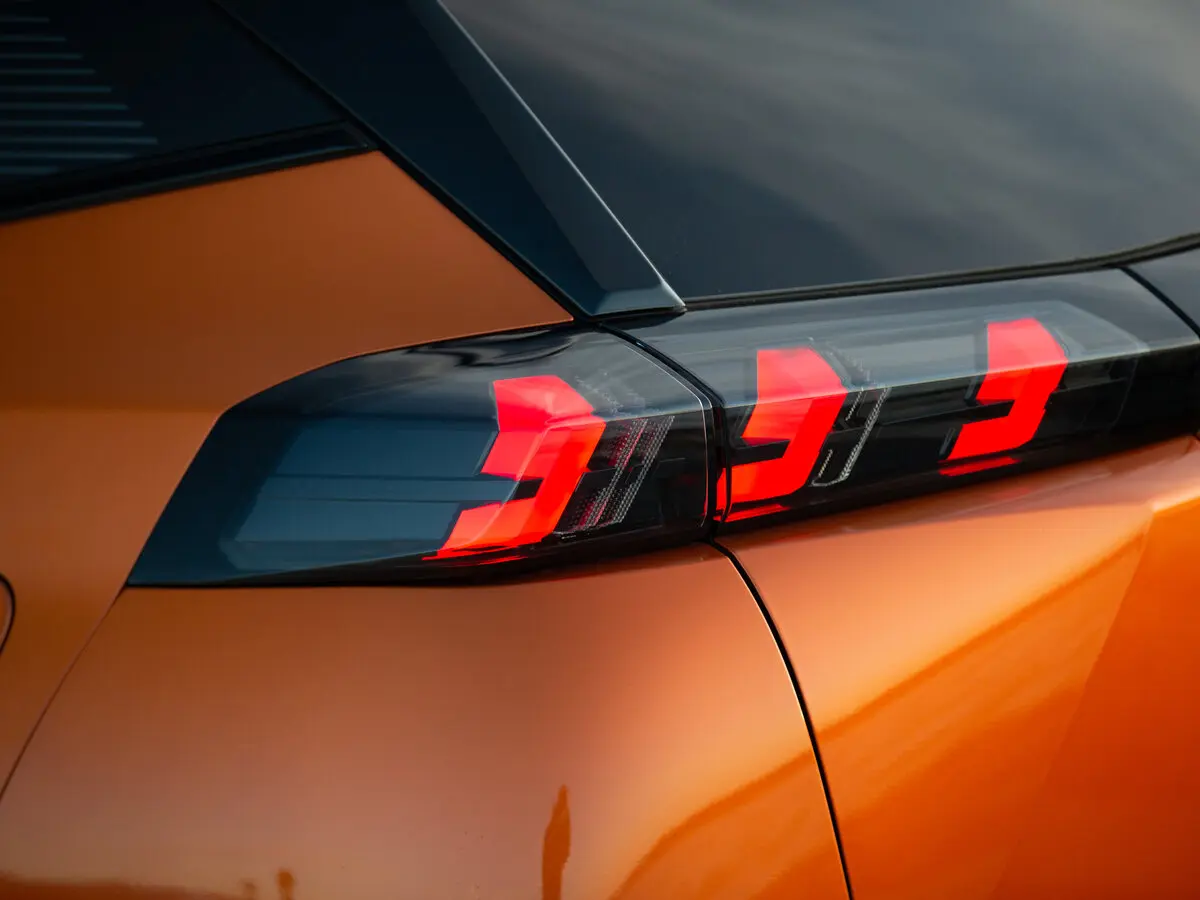 Peugeot 2008 II Внедорожник 5 дв. — photo 16