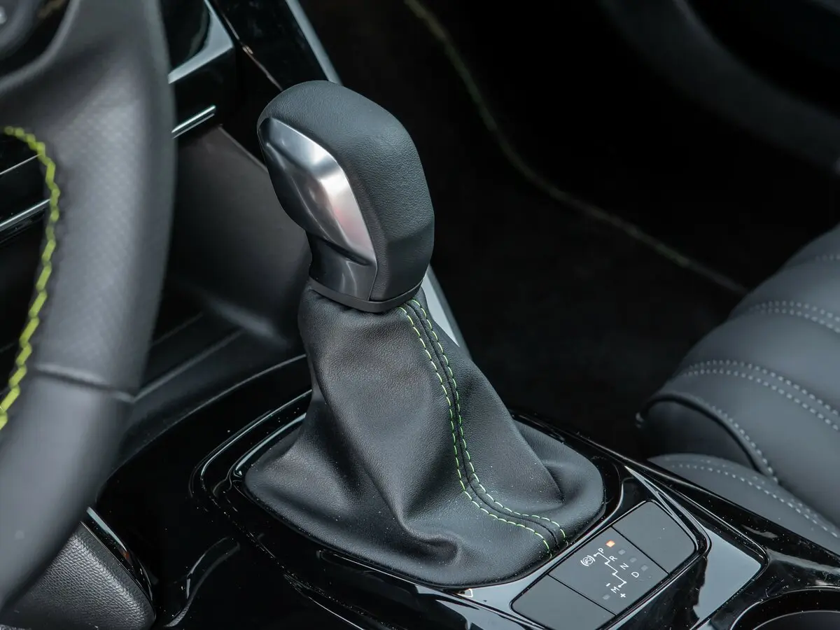 Peugeot 2008 II Внедорожник 5 дв. — photo 32