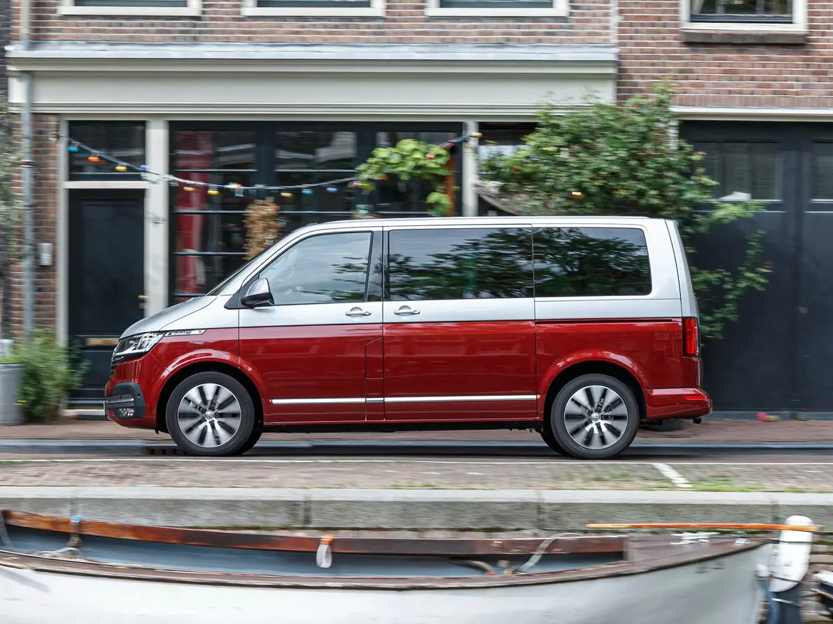 Volkswagen Multivan T6 Рестайлинг Минивэн — фото 2