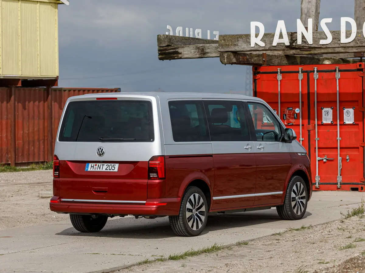 Volkswagen Multivan T6 Рестайлинг Минивэн — фото 5