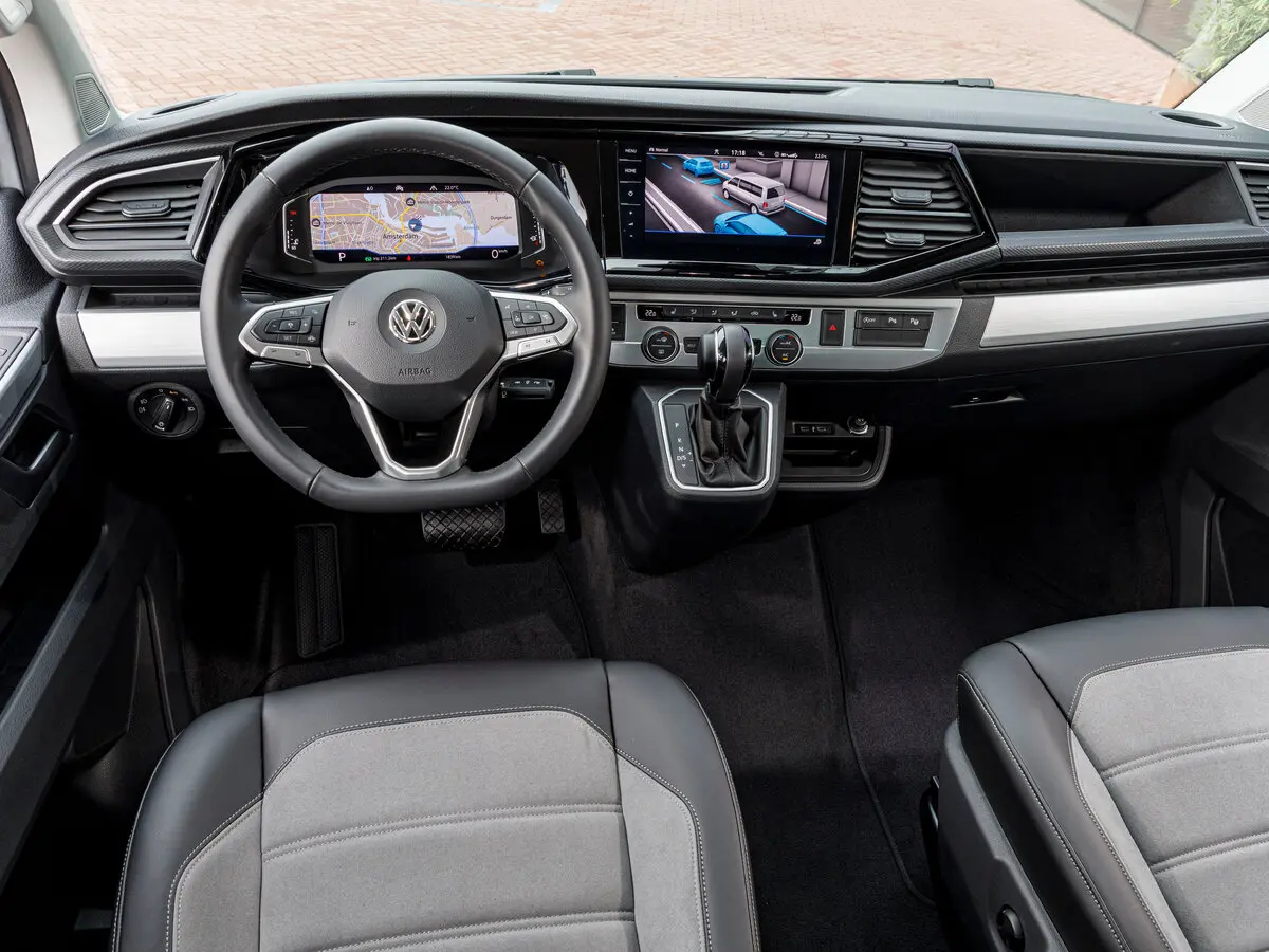 Volkswagen Multivan T6 Рестайлинг Минивэн — фото 6