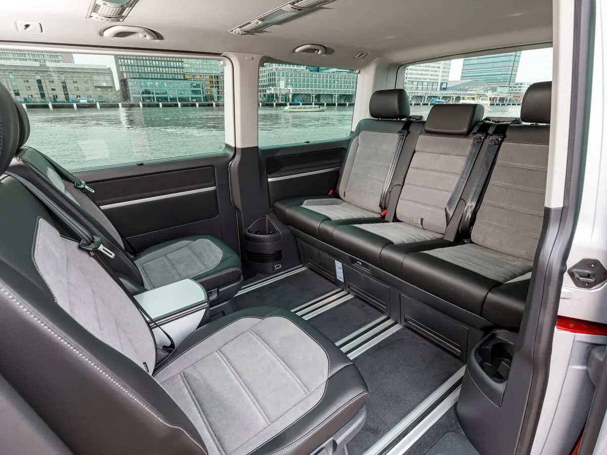 Volkswagen Multivan T6 Рестайлинг Минивэн — фото 10