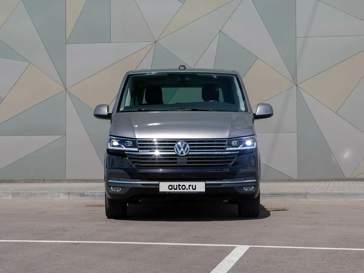 Volkswagen Multivan T6 Рестайлинг Минивэн — фото 15