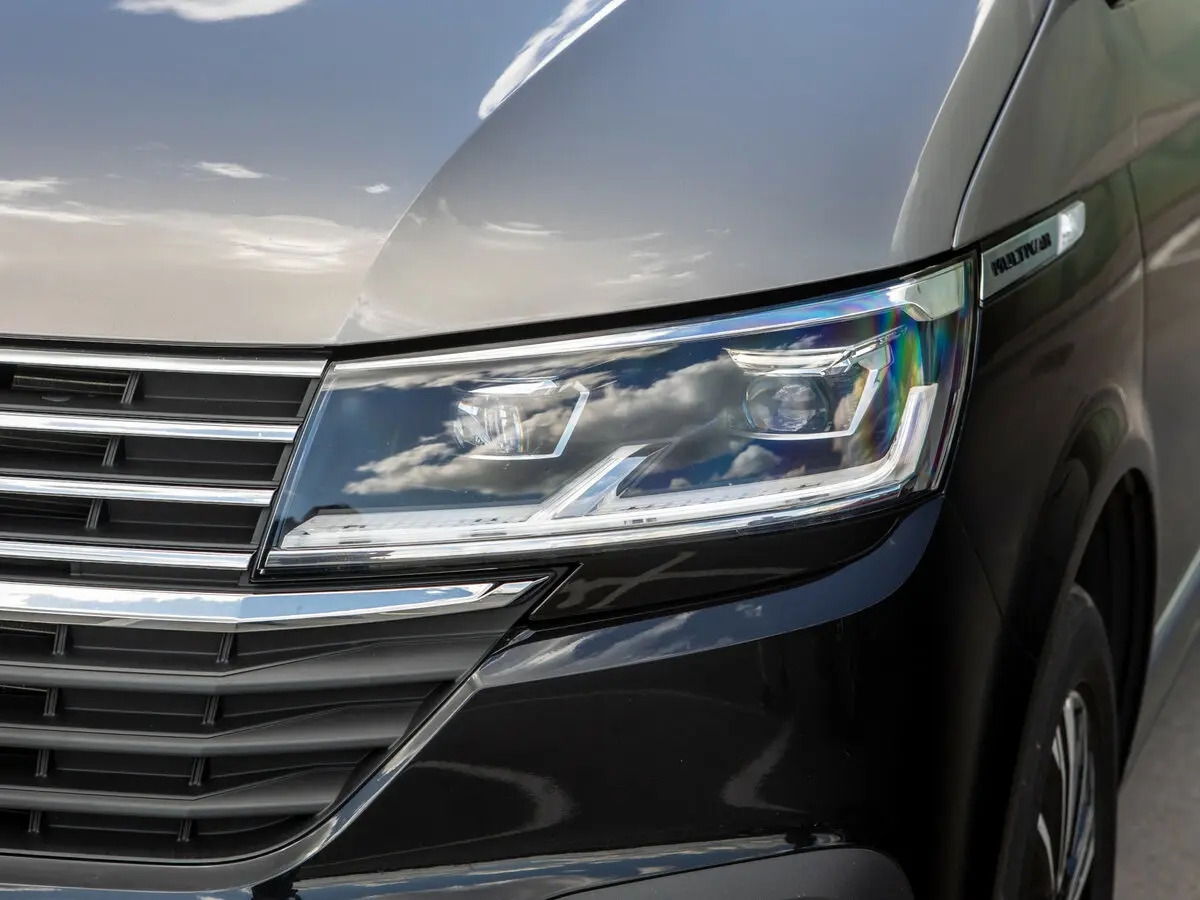 Volkswagen Multivan T6 Рестайлинг Минивэн — фото 28
