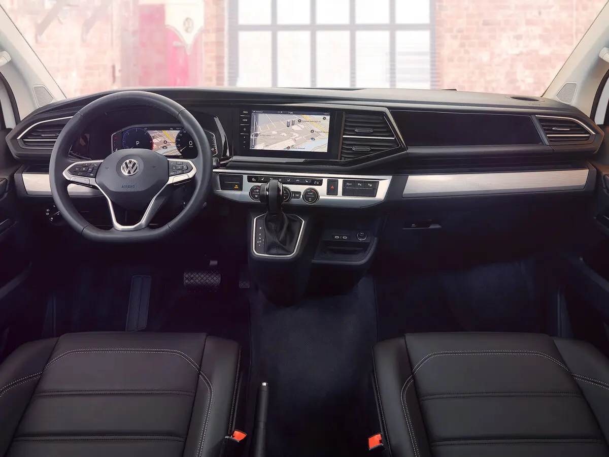 Volkswagen Multivan T6 Рестайлинг Минивэн Long — фото 2