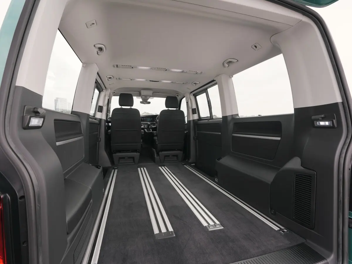 Volkswagen Multivan T6 Рестайлинг Минивэн Long — фото 7